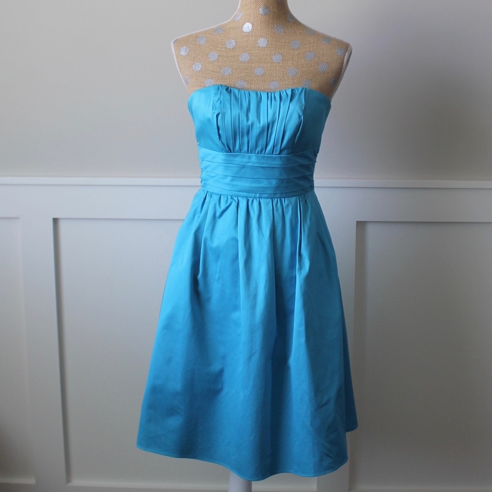 Malibu blue David’s bridal strapless dress